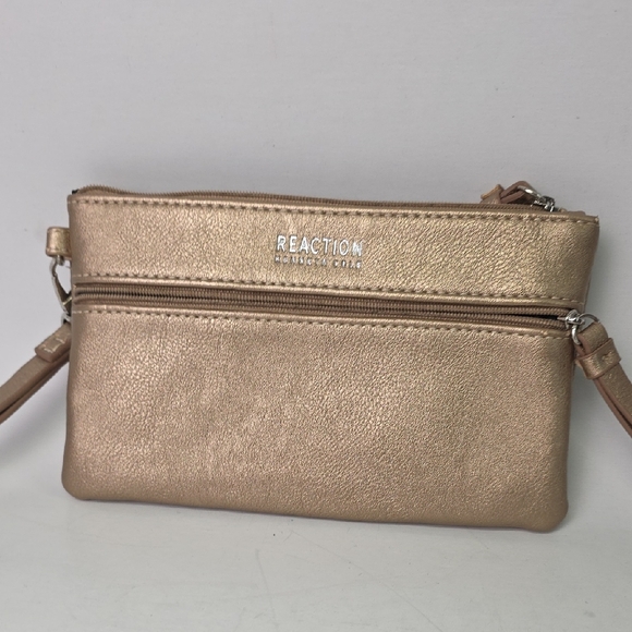 Kenneth Cole Reaction Handbags - Kenneth Cole Reaction‎ Metallic Wristlet